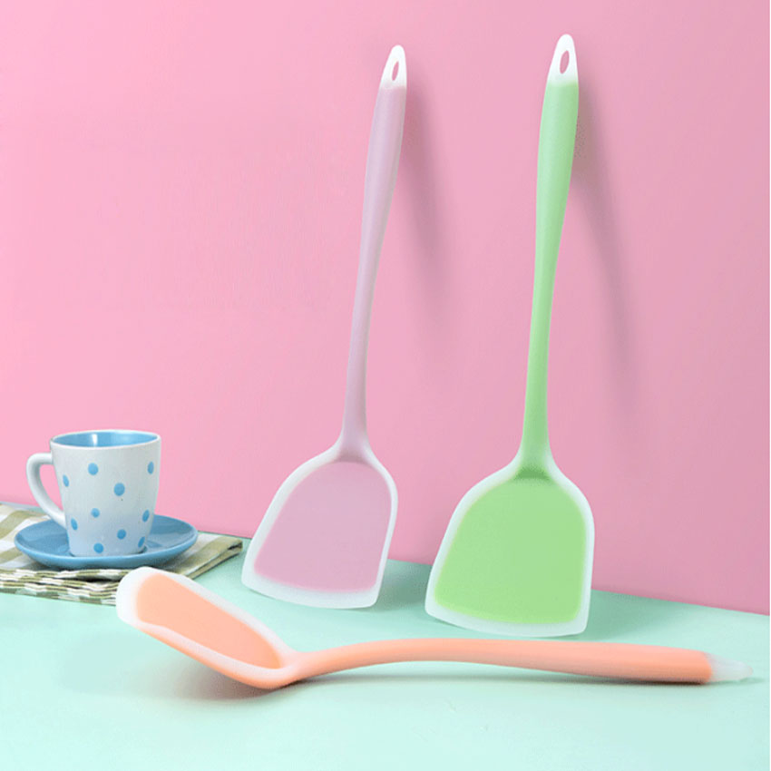 シリコーンキッチンウェアノンスティックセット調理器具ツール卵 - Okonomiyaki Spatula のレビューと価格