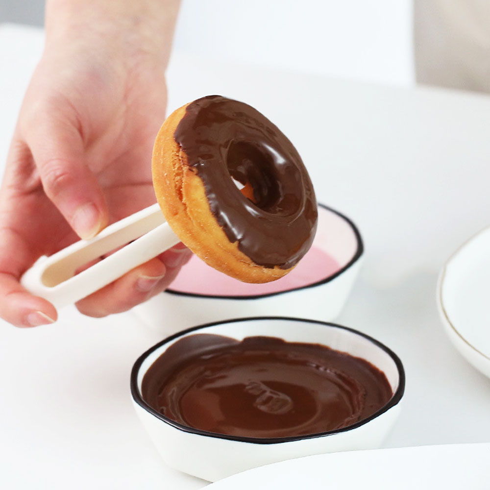シリコン製ワールドデザートパン・パティスリーベーキングツール - Donut Mold Silicone のレビューと価格